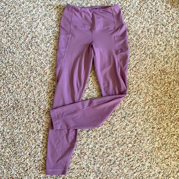 Yogalicious LUX capri with side pockets - Picture 1 of 3